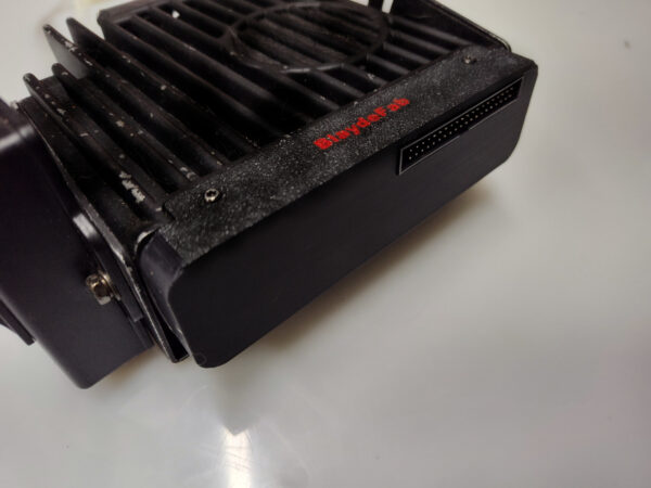 Radio body showing Faceplate kit installed